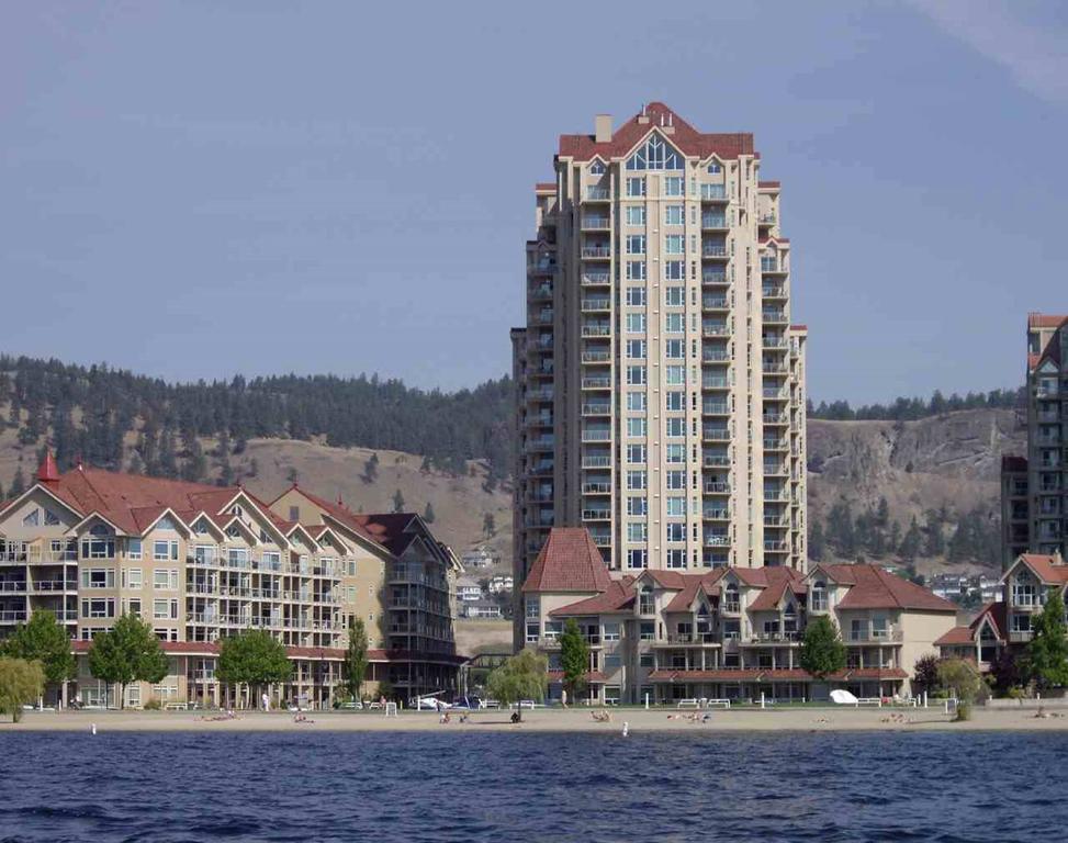 Sunset Waterfront Resort By Kelownacondorentals Dış mekan fotoğraf