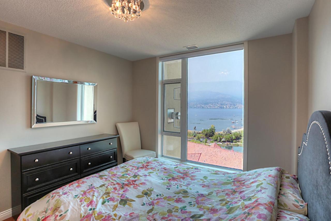 Sunset Waterfront Resort By Kelownacondorentals Dış mekan fotoğraf